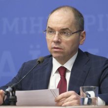Министр здравоохранения Украины: доставка вакцин задерживается